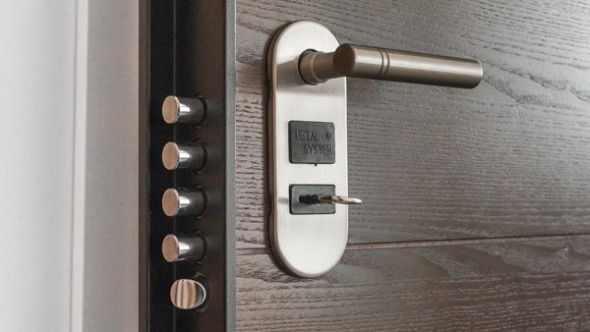 Tips for Selecting a Reputable Locksmith Service